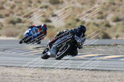 media/Oct-05-2025-CVMA (Sun) [[beeef4f201]]/Race 2-Supersport Middleweight/